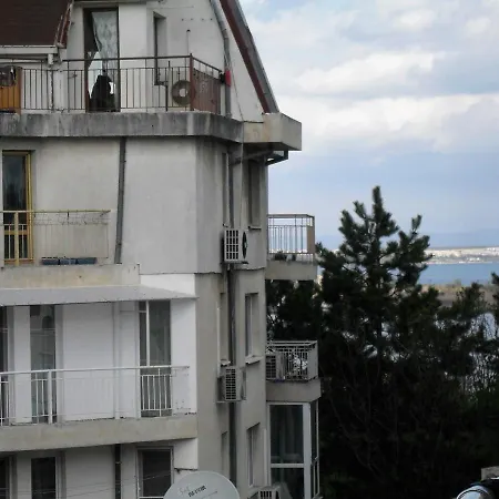 Apartment Макена *