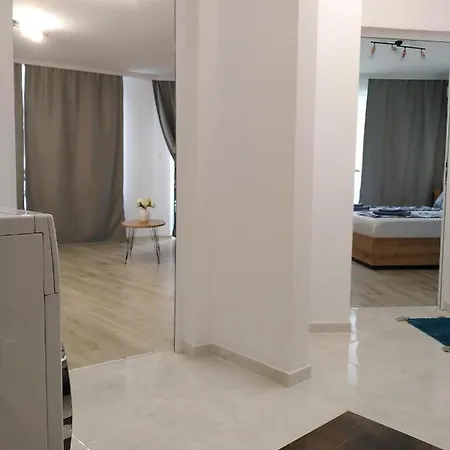 Макена * Burgas